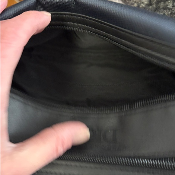 Dior nwot Navy and Black Toiletry Bag - Picture 10 of 12